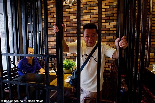 Nhà hàng trong tù nổi tiếng kỳ quặc nhất thế giới