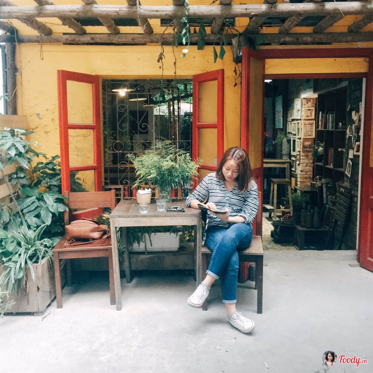 Ngắm Quán cà phê đẹp ở Hà Nội phải đến khi buồn - cafe Nhà 41