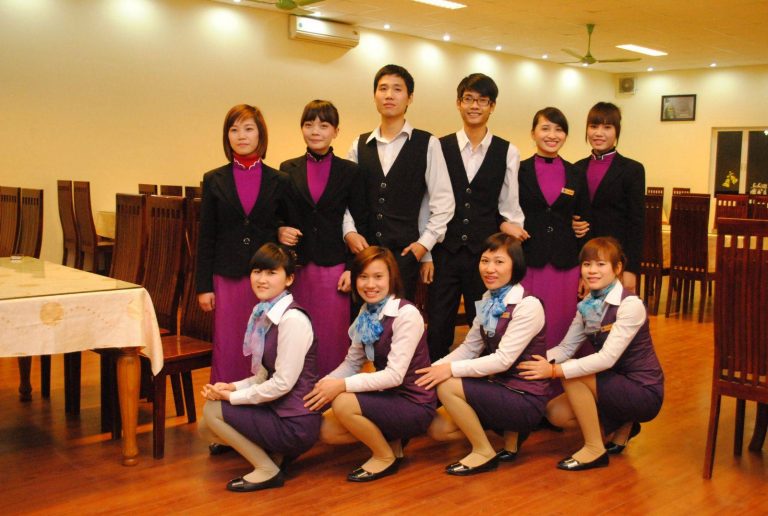 Áo đồng phục nhà hàng dành cho nhân viên nhà hàng