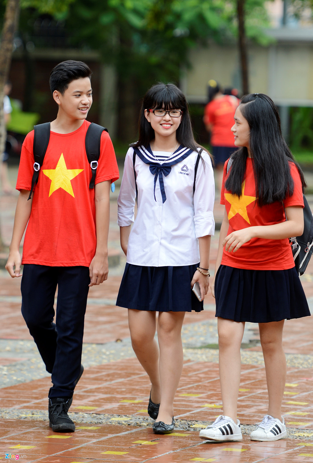 Đồng phục học sinh cờ đỏ sao vàng trường Lương Thế Vinh