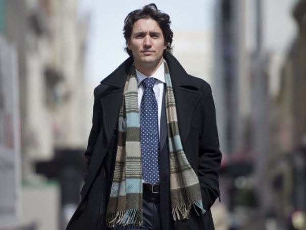 Mặc đẹp như thủ tướng Canada đừng quên những chiếc cravat