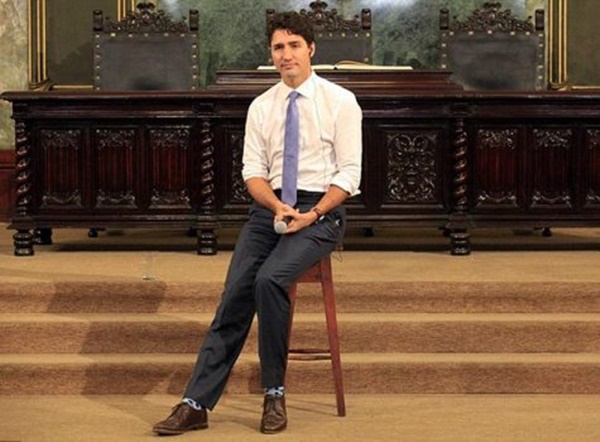 Học cách mặc đẹp như thủ tướng Canada với phong cách đời thường