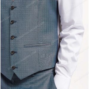 Bắt mắt và lịch lãm là yếu tố hàng đầu mà những bộ áo gile nam công sở thể hiện.
