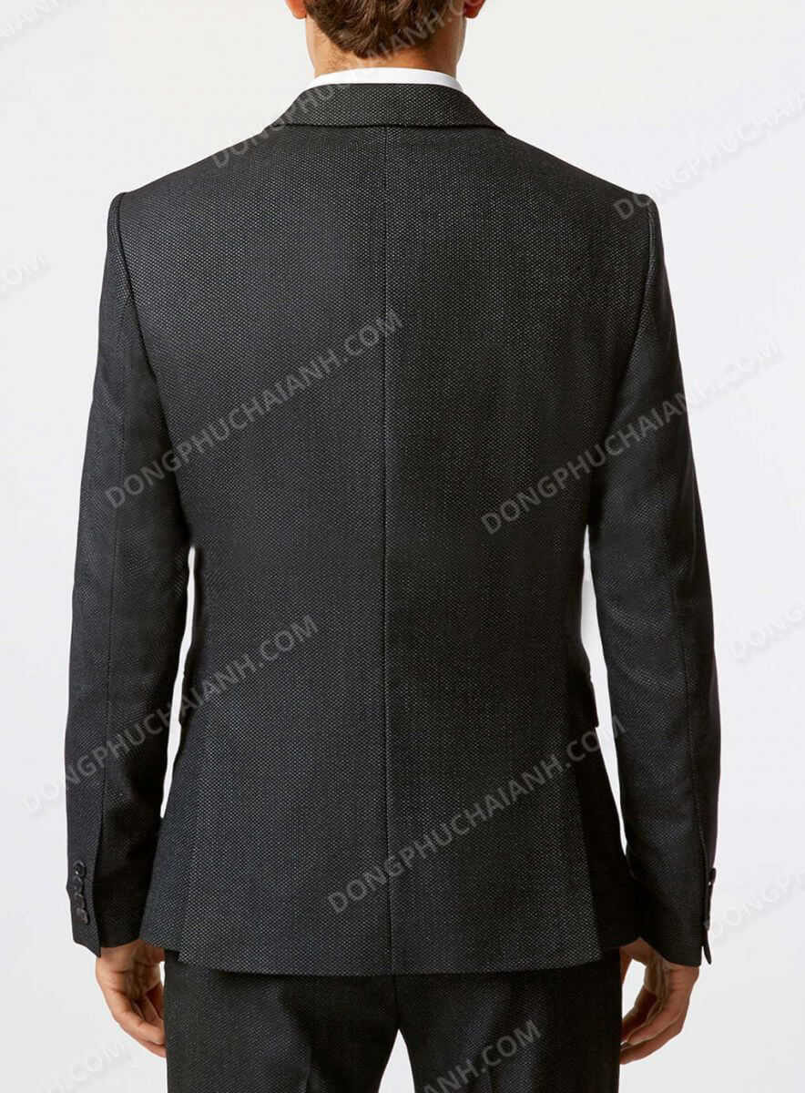 Một trong những lựa chọn hàng đầu của thời trang công sở chính là áo Vest nam công sở.