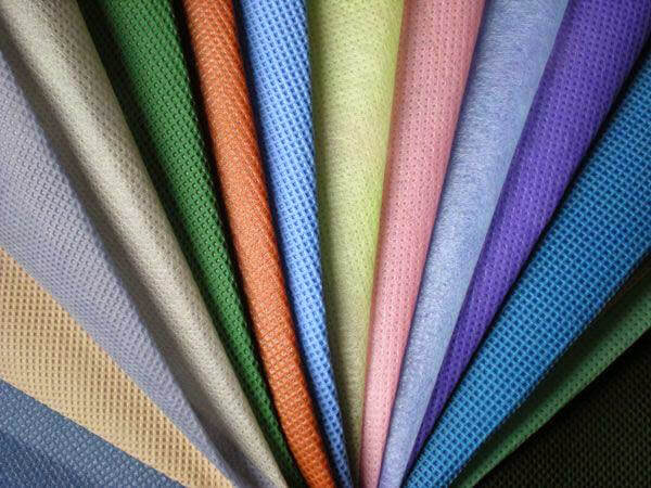 Lựa chọn loại vải tốt khi may áo lớp đẹp tại Bắc Ninh
