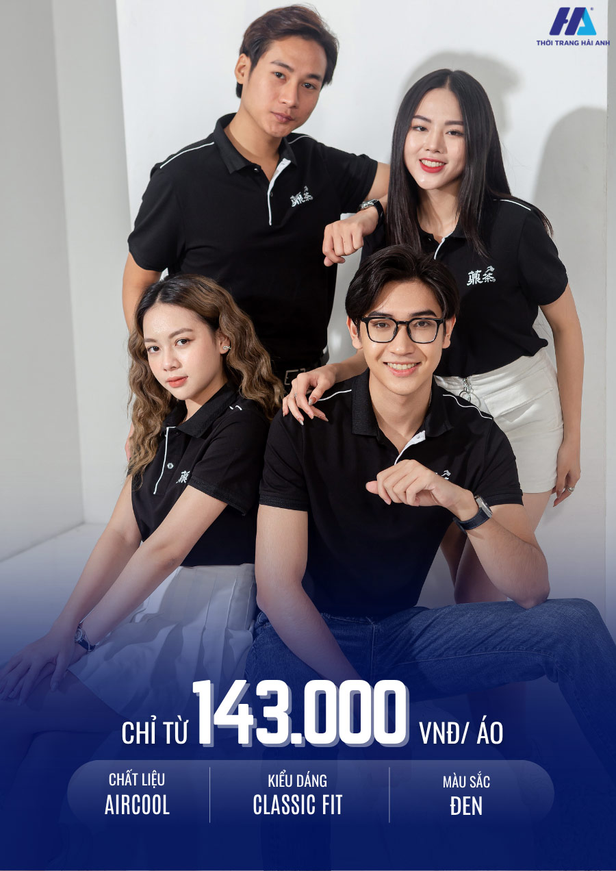 Có gì đặc biệt trong thiết kế áo thun đồng phục màu đen phối cầu vai đường kẻ màu trắng?