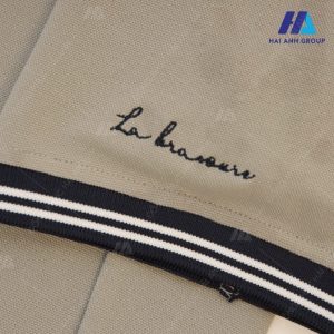 Mẫu áo thun đồng phục có cổ xám La Bravoure