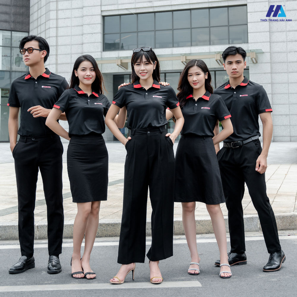 Công thức phối đồ cùng áo thun đồng phục công ty màu đen