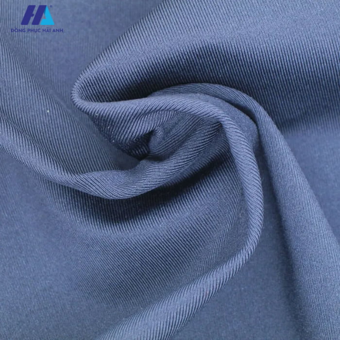 Vải Polyester có độ co giãn tốt, nhẹ và giá thành hợp lý