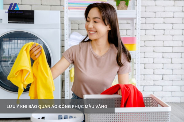 Những lưu ý để sử dụng và bảo quản áo đồng phục màu vàng 