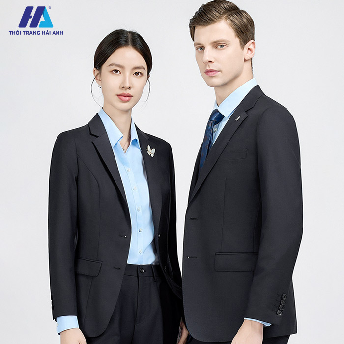 Thiết kế áo vest đồng phục màu đen sang trọng và đẳng cấp