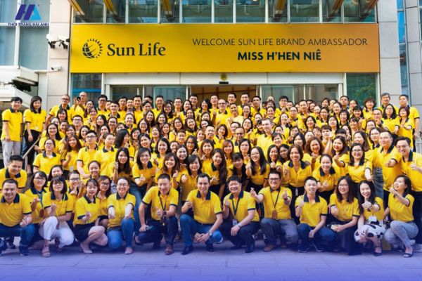 Đồng phục bảo hiểm Sun Life Việt Nam