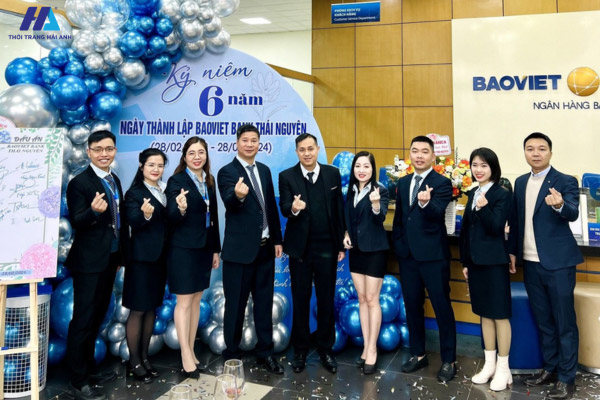 Mẫu áo vest đồng phục Bảo Việt Bank trong ngày thành lập 6 năm tại chi nhánh Thái Nguyên