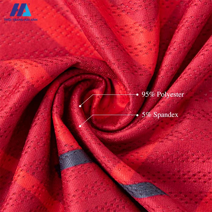 Vải Smart Fit được cấu tạo từ sợi polyester và spandex