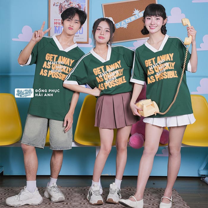 Mẫu áo đồng phục lớp màu xanh lá cá tính và nổi bật