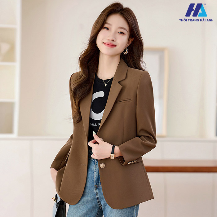 Thiết kế áo vest công ty màu nâu sang trọng, trẻ trung