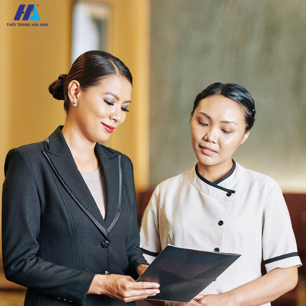 Đồng phục cho vị trí quản lý của nhà hàng