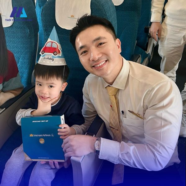 Đồng Phục Vietnam Airlines - Tiên Phong Xu Hướng Thời Trang Hàng Không Đồng Phục Vietnam Airlines - Tiên Phong Xu Hướng Thời Trang Hàng Không