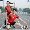 áo thun đồng phục chạy bộ màu đỏ phối nâu